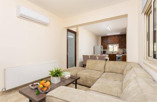 Droushia Villa | Villa Elite - Four Bedroom Villa, Sleeps 9