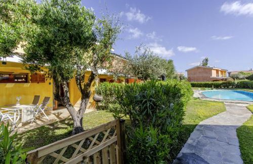 Sant'Anna Arresi Villa | Villa Emerald private compound swimming pool