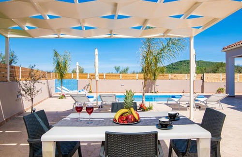 Alikanas Villa | Villa En Elladi