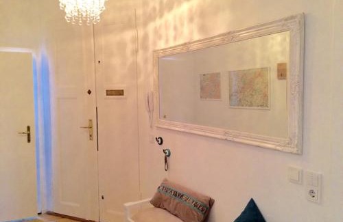 Dresden Apartment | Villa Eschebach - Ferienwohnung