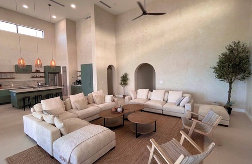 William's Town Villa | Villa Esencia in Exuma, Bahamas