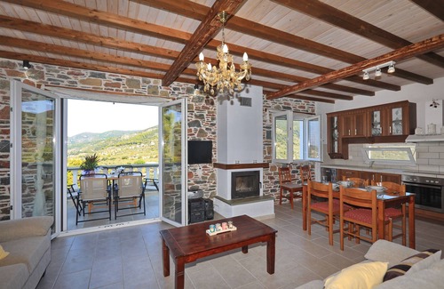 Stafylos House | Villa Eva Skopelos
