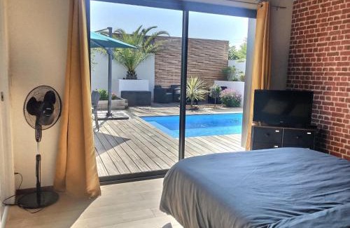 Sainte-Soulle Villa | Villa Exceptionnelle Piscine et Jardin privé Séjour Haut de gamme proche La Rochelle