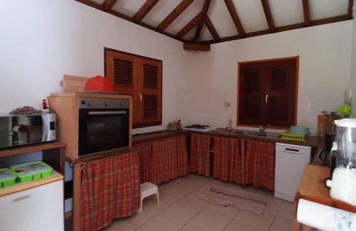 Dampierre Villa | Villa Familiale 8p Piscine Sécurisée & Jardin PMR