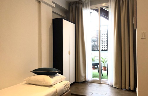 Noord Hotel | Villa Famiri