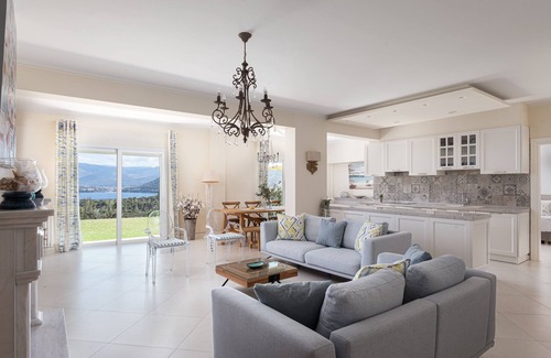 Isthmia Villa | Villa Fantasia Isthmia