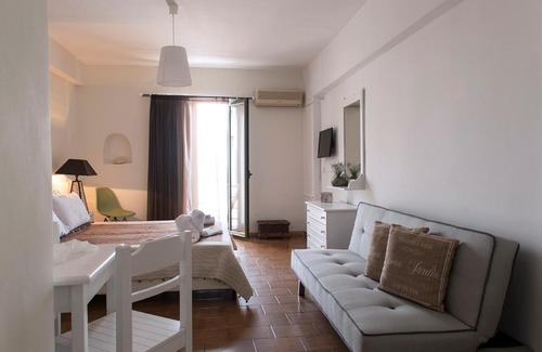 Mpatsi House | Villa Fiamegou