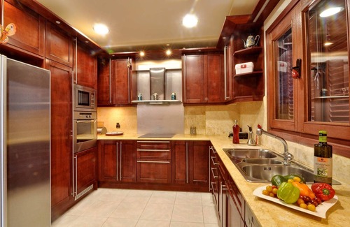 Kanoni Villa | Villa Figareto - Luxurious vacation villa, private pool, BBQ & private garden
