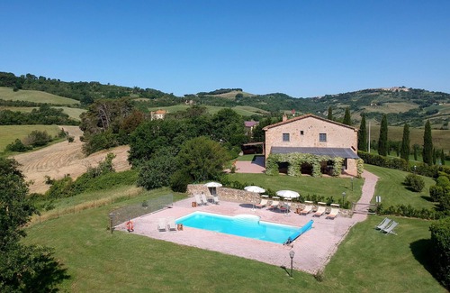 Casale Marittimo Villa | Villa for 12 People with Pool