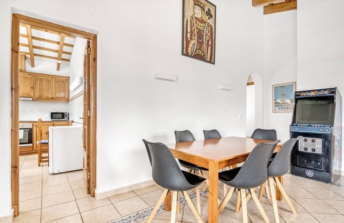 Cala en Porter Villa | Villa 'Forte' with Private Pool, Wi-Fi and Air Conditioning