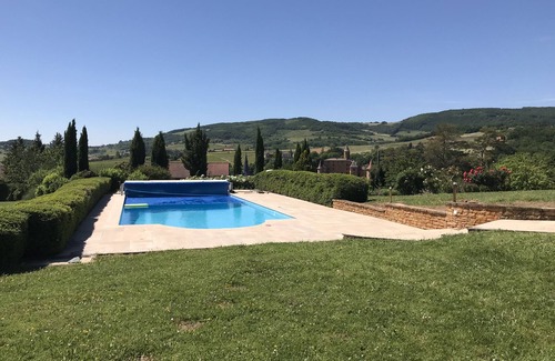 Jarnioux Villa | Villa Beaujolaise with swimming pool near Lyon