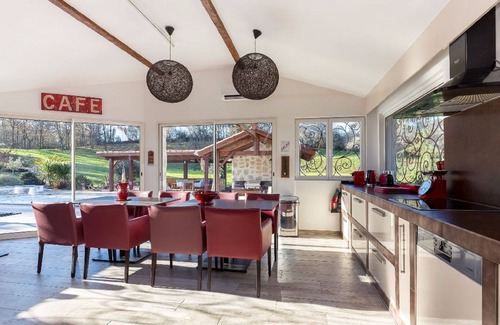 Saint-Martin-de-Seignanx Villa | Villa Larroque at the gates of Bayonne, Biarritz, Hossegor and Capbreton