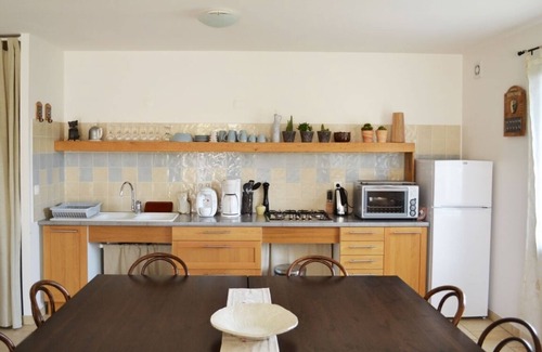 Saint-Maurice-de-Gourdans Villa | Villa Avec 5 Chambres et 5 Salles de Bains Complètes, Proche Cnpe Bugey
