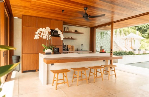 Praya Barat Villa | Villa GEM - 4 bedroom at Tampah Hills