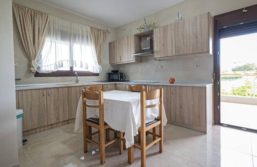 Nea Potidaia Cottage | Villa George by RentalsPro