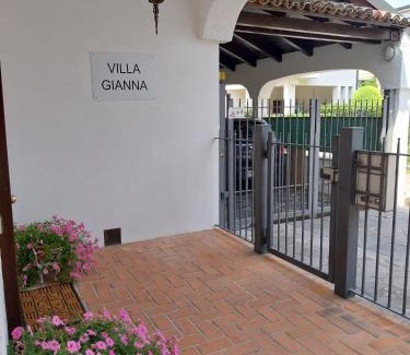 Inverigo House | Villa Gianna affitta camere