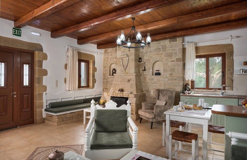Embrosneros Villa | Villa Gianna - Vacation Villa rental with private pool in Crete