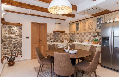 Bicine House | Villa Gold (V9111-K1) - Skradin