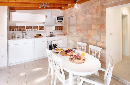 Bol Villa | Villa Golden Beach with Swimming Pool