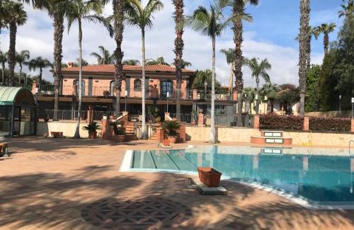 Aci Catena Bed & Breakfast | Villa Grandiosa FC