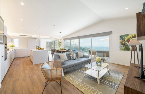 Monte Villa | Villa Grandview by Villa Plus