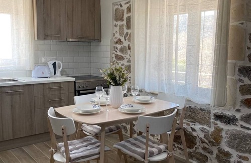 Nea Kria Vrisi House | Villa Harmonynn