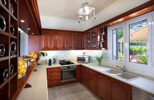 Melissopetra Villa | Villa Haven One