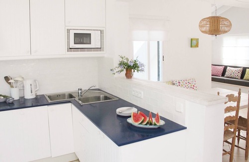 Binibeca House | Villa Hibiscus - sea view, private pool, close to beach & restaurants, AC & wifi