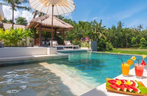 Tumbu Village Villa | Villa Hidden Pearl, with private cook and pool