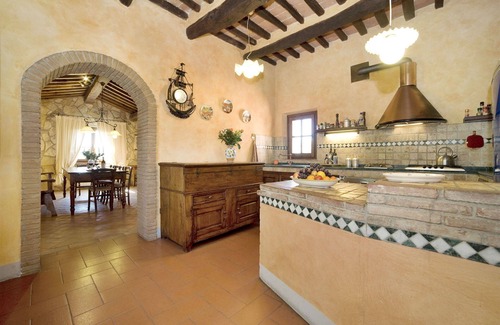 Montopoli in Val d'Arno Villa | Villa in Montopoli In Val D'arno with 5 bedrooms sleeps 9