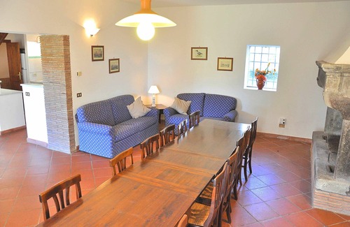 Capranica House | Villa i Noccioli - 18 sleeps, swimmingpool, estate