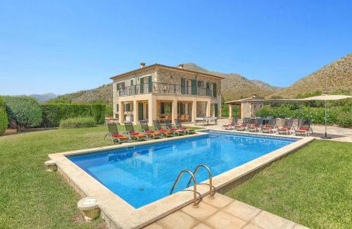 Les Palmeres Villa | Villa Illa Petita by Villa Plus