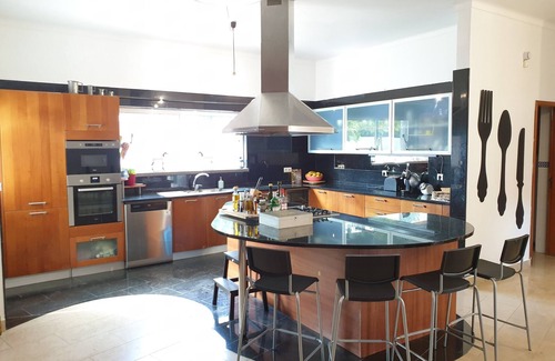 Verdizela House | Villa in Aroeira/Verdizela - Pool, Beach, Surf, Golf