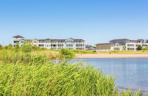 Municipality of Hellevoetsluis Villa | Villa in Cape Helius with Garden Terrace