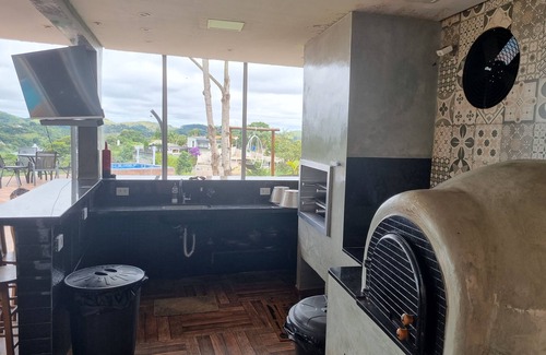 Igarata House | Villa in gated community with infinity pool