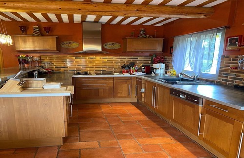 Nalliers House | Villa in Nalliers with Private Pool and Garden