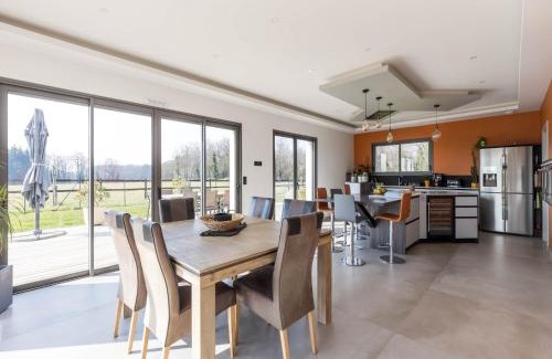 Saint-Corneille Villa | Villa in Saint-Corneille with Private Jacuzzi