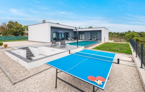 Muzini Villa | Villa INNA