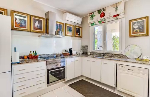 Can Pastilla Villa | Villa Isabel, Estancia Cove. Nice house by the sea very close to Palma
