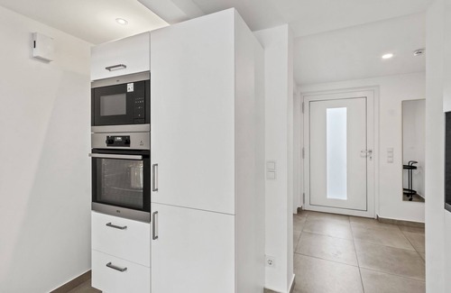 Simmering Villa | Villa Jäger with Pool in Vienna with Private Terrace, Balcony and Wi-Fi