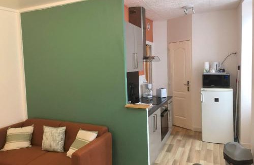 Pougues-les-Eaux Apartment | Villa Jean Pierre