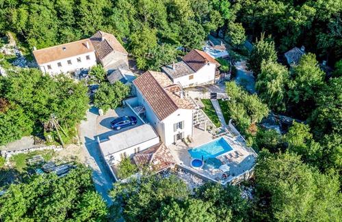 Drivenik Villa | Villa Joli - Four Bedroom Villa, Sleeps 10