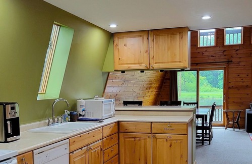 Bangor Villa | Villa Juliet on Willow Pond