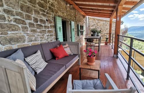Oprtalj Villa | Villa Karolina