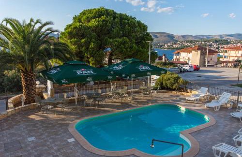 Okrug Gornji Apartment | Villa Katarina