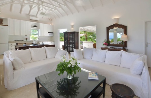 Saint-Jean Villa | Villa Kir Royal - St Jean Beach 5 Minutes Walk - Pool Jacuzzi - Sea view
