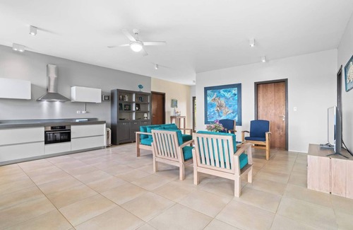 Kralendijk Villa | Villa La Brisa with a tropical garden, private pool and spectacular views