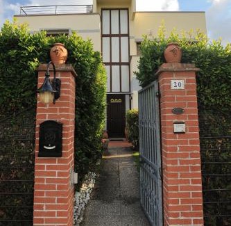 San Giuliano Terme Villa | Villa La Certosa