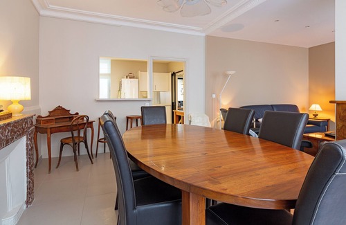 Chabeuil Villa | Villa 'La Halle' with Balcony and Wi-Fi