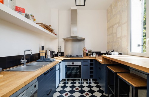 Carignan-de-Bordeaux Villa | Villa 'La Papautiere Bis' with Wi-Fi